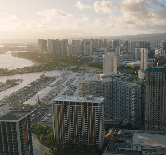 Aerial view of Honolulu, Hawaii skyline served by Ultimate Air Conditioning